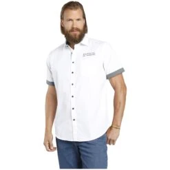 Titelseite -Warme Kleidung server 1512